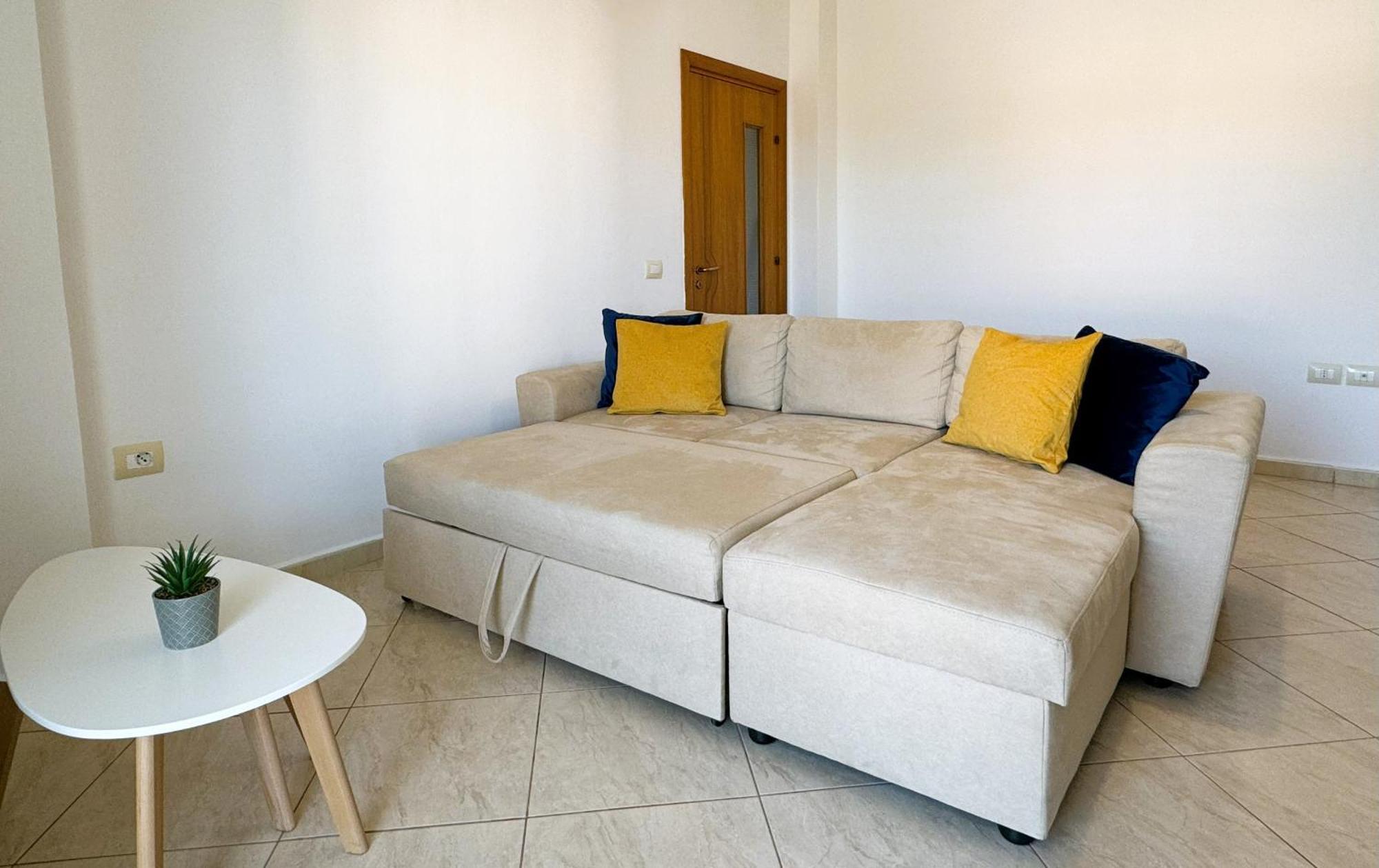 H-apartment Apartment