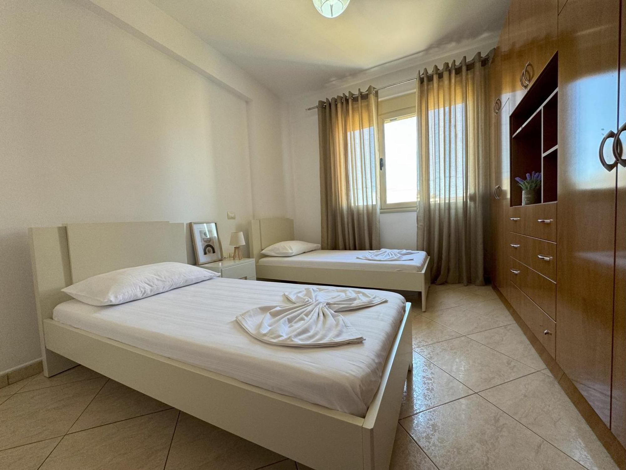 H-apartment *